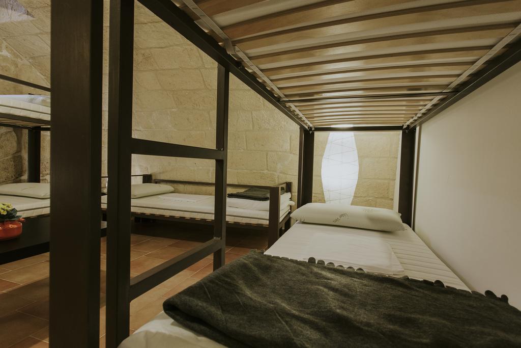 Ostello Dei Sassi - Rooms And Beds Matera Exterior photo