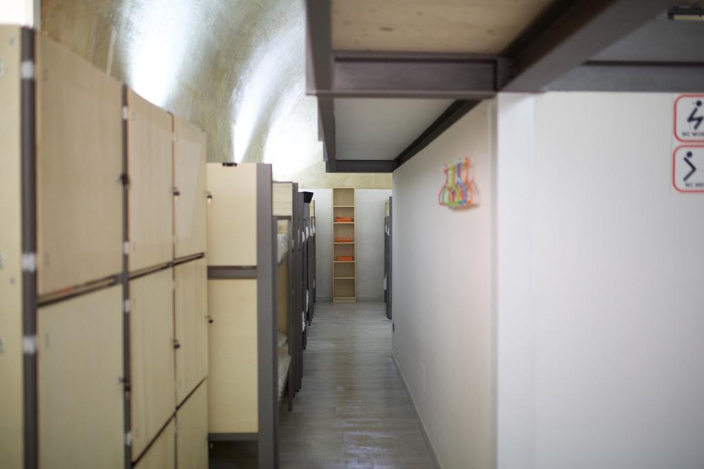 Ostello Dei Sassi - Rooms And Beds Matera Exterior photo