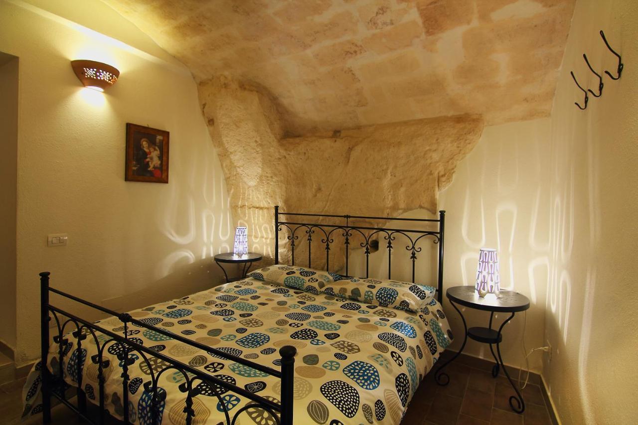 Ostello Dei Sassi - Rooms And Beds Matera Exterior photo